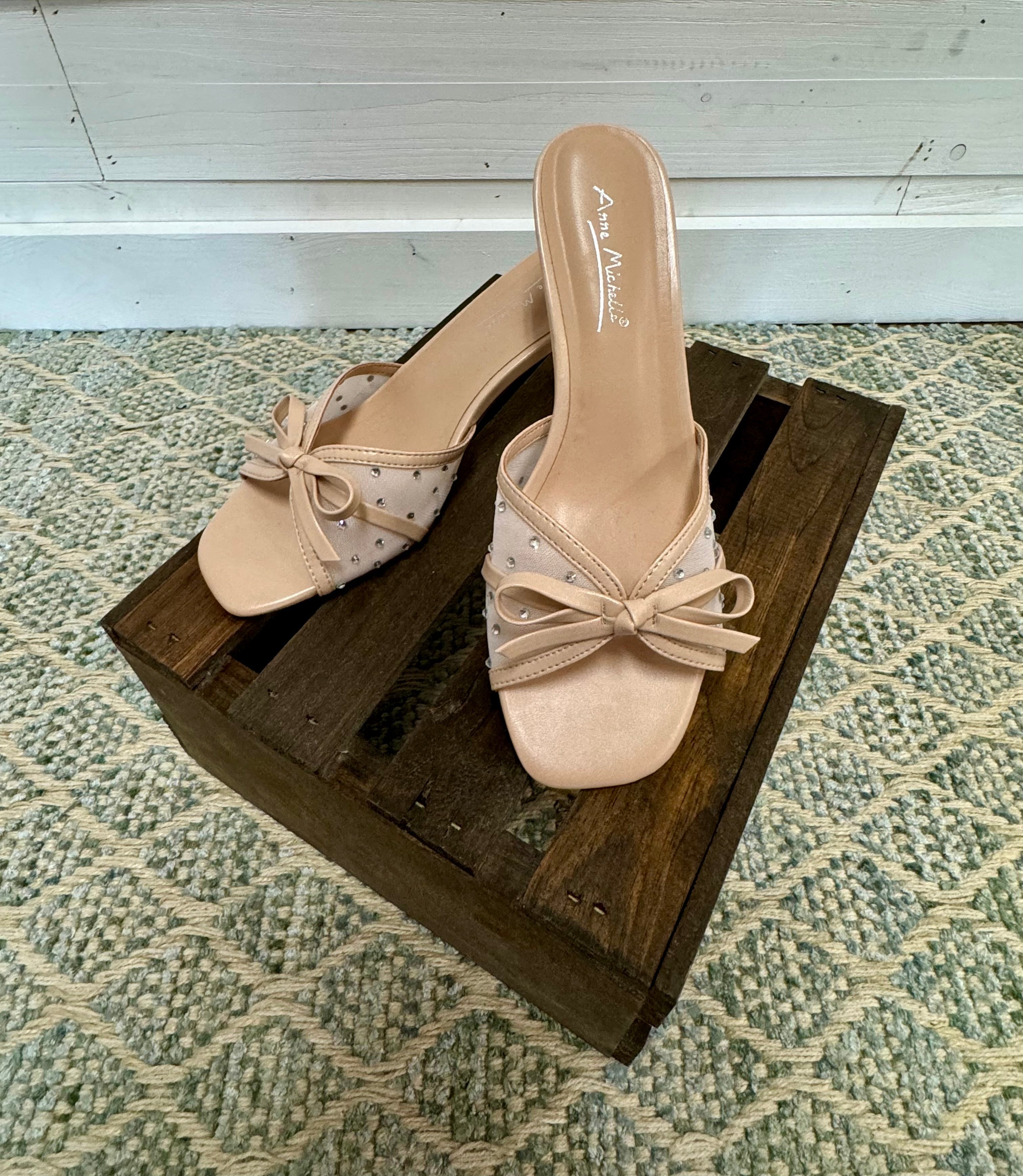 Bow Kitten Heels