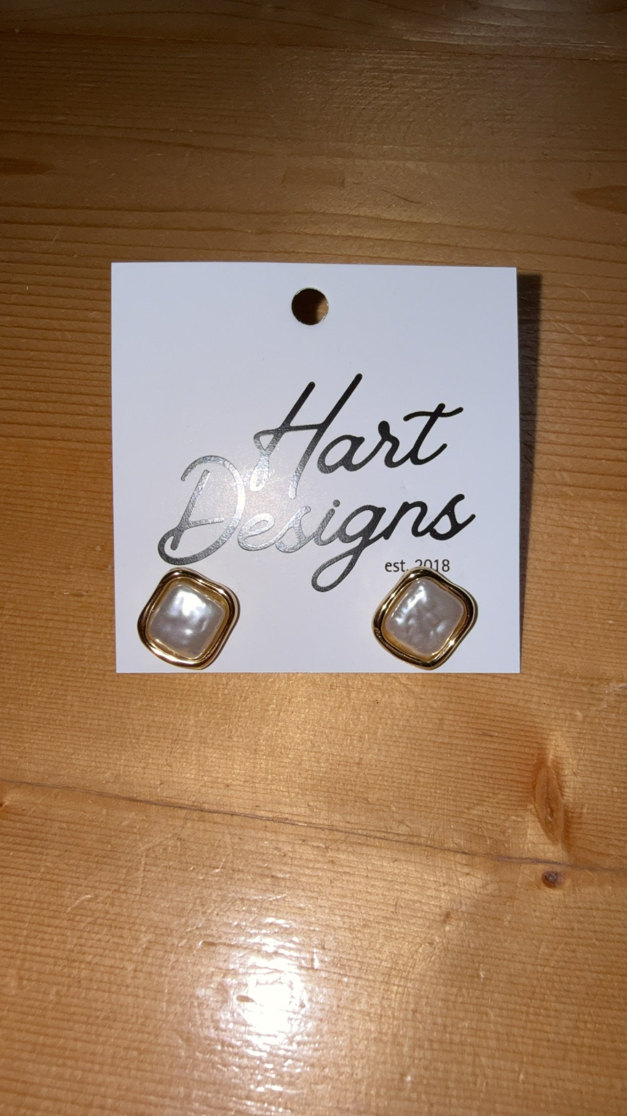 Pearl Glow Studs