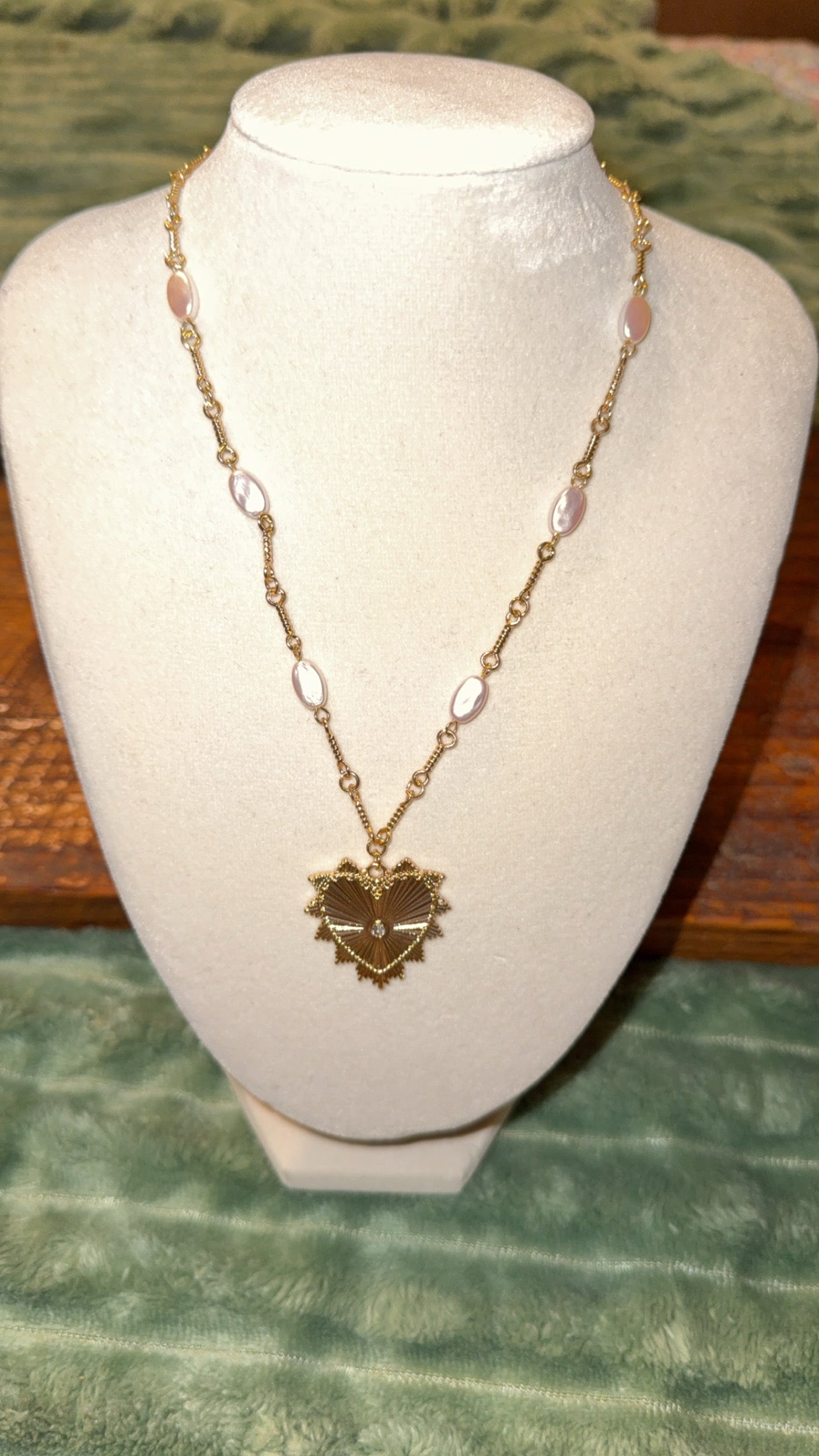 Pearl of Hearts Necklace
